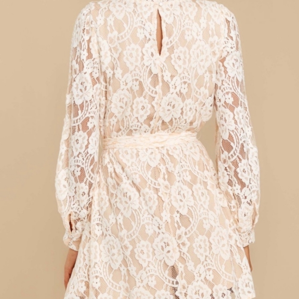 ROMANTIC LACE DRESS - Picture 2 of 8